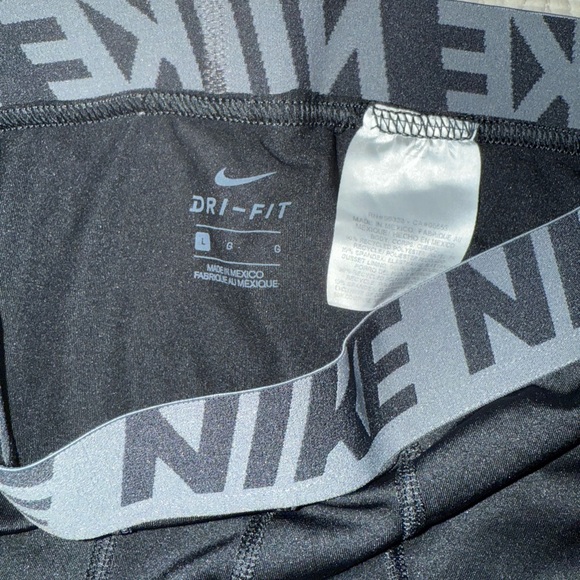 Bundle Nike Black‎ Performance Set with Logo Accents - Picture 4 of 6